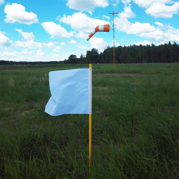 Флагшток без флажка аэродромный/вертодромный